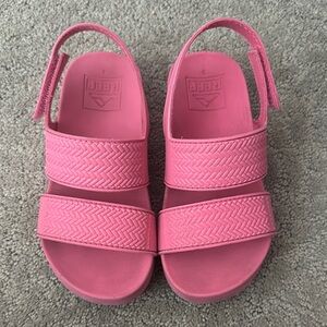 Reef Kids Sandals in Pink